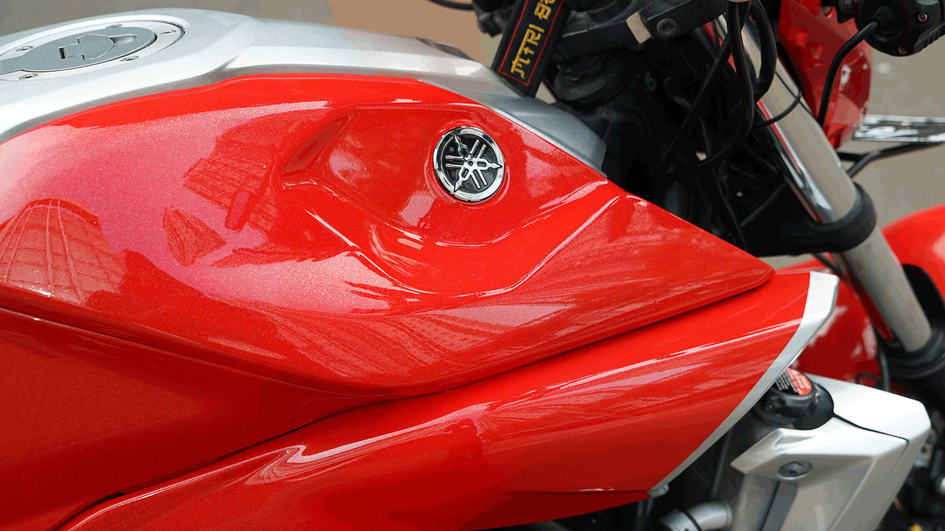 Cat Body Motor Sendiri Pakai Diton Premium, Praktis dan Ekonomis!