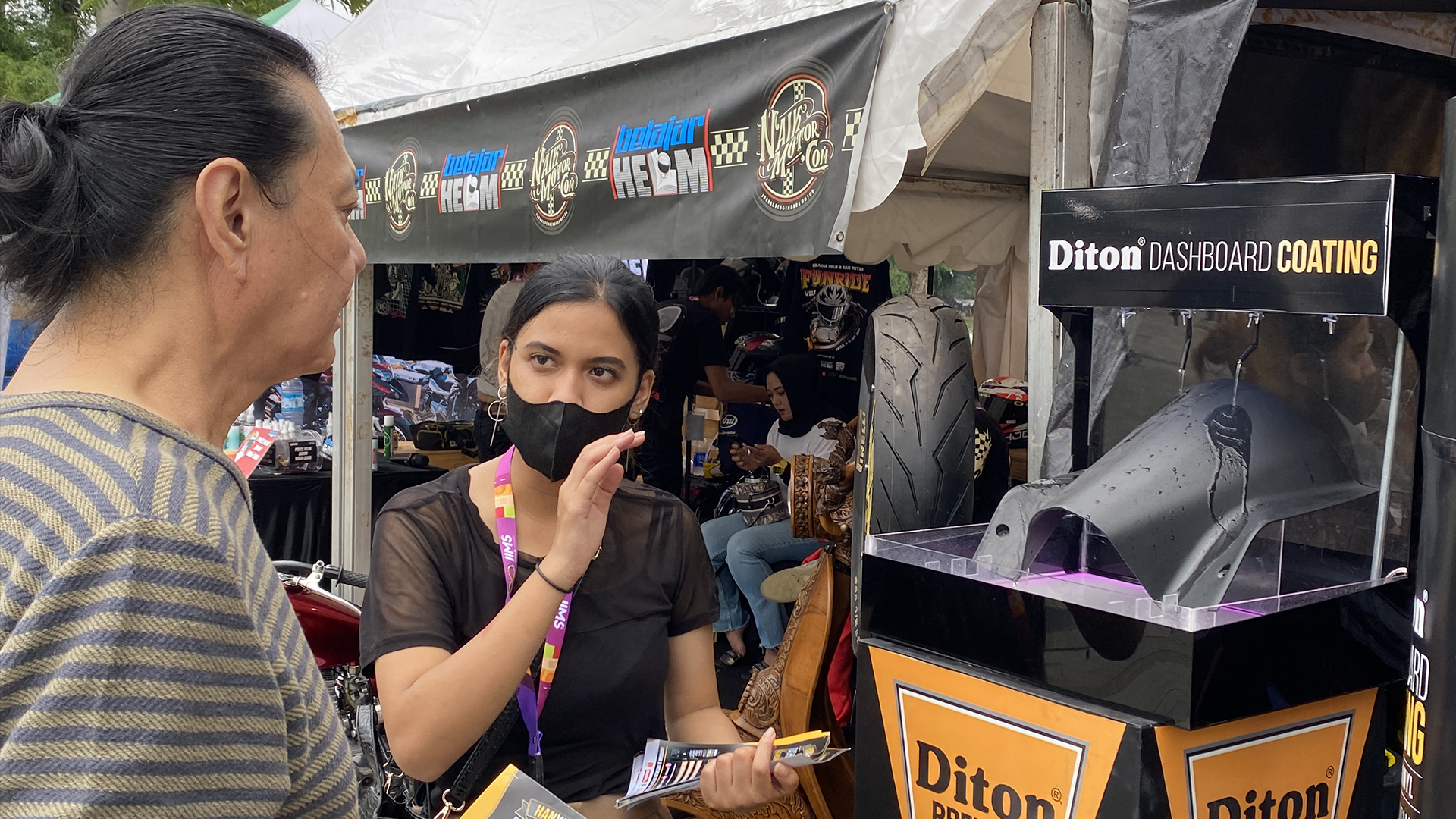 Menjadi Primadona Penjualan, Diton Dashboard Coating Diburu Pengunjung GIIAS dan IIMS